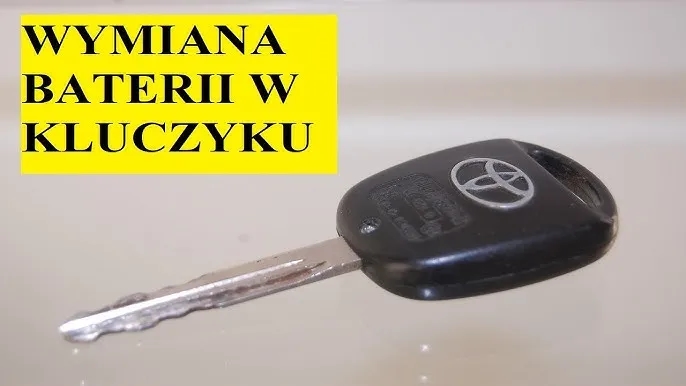 Wymiana baterii w kluczyku Toyota Yaris - proste kroki, które musisz znać