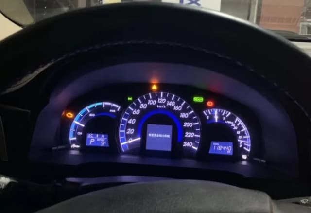 Wymiana baterii Toyota: Jak uniknąć wysokich kosztów i problemów Wymiana baterii Toyota: Jak uniknąć wysokich kosztów i problemów
